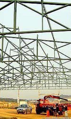 Estrutura de telhado metálico